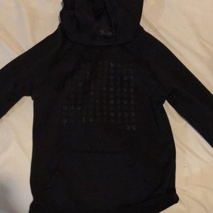 Girls Youth extra small Underarmor hoodie.